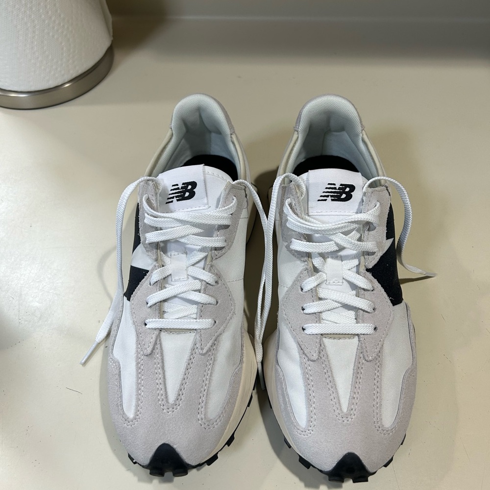 Size 9 new balance 327